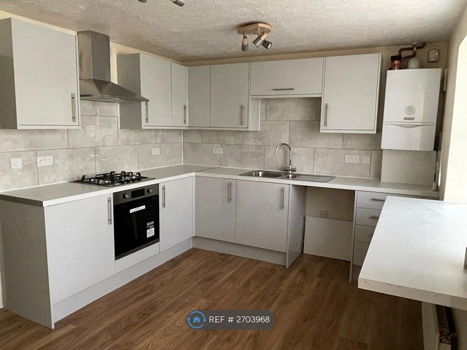 Property photo 1 of 16 Kitchen