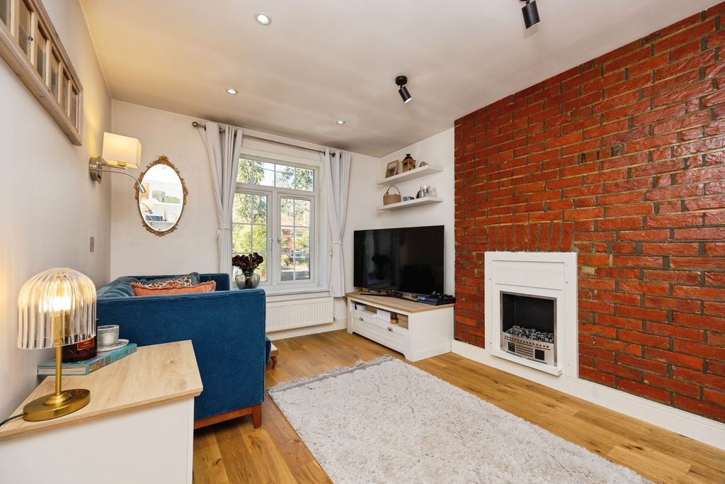 Additional image 5 of 2 bed flat for salePortsmouth Road, Milford, Godalming, Surrey GU8
