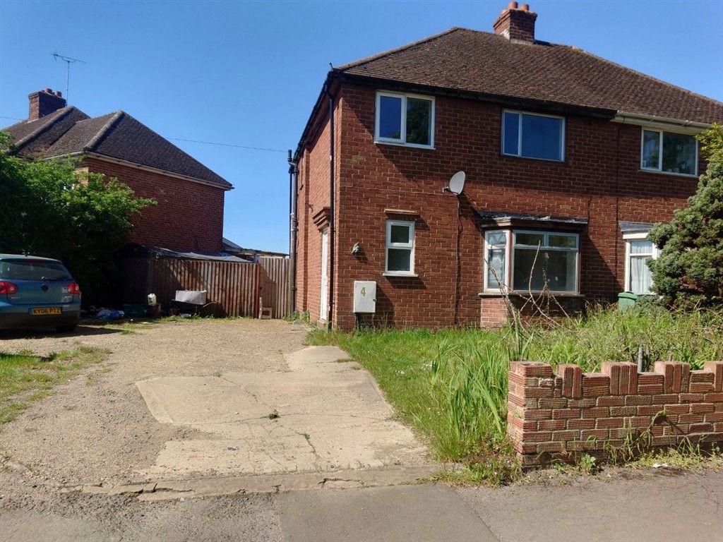 Property photo 1 of 8