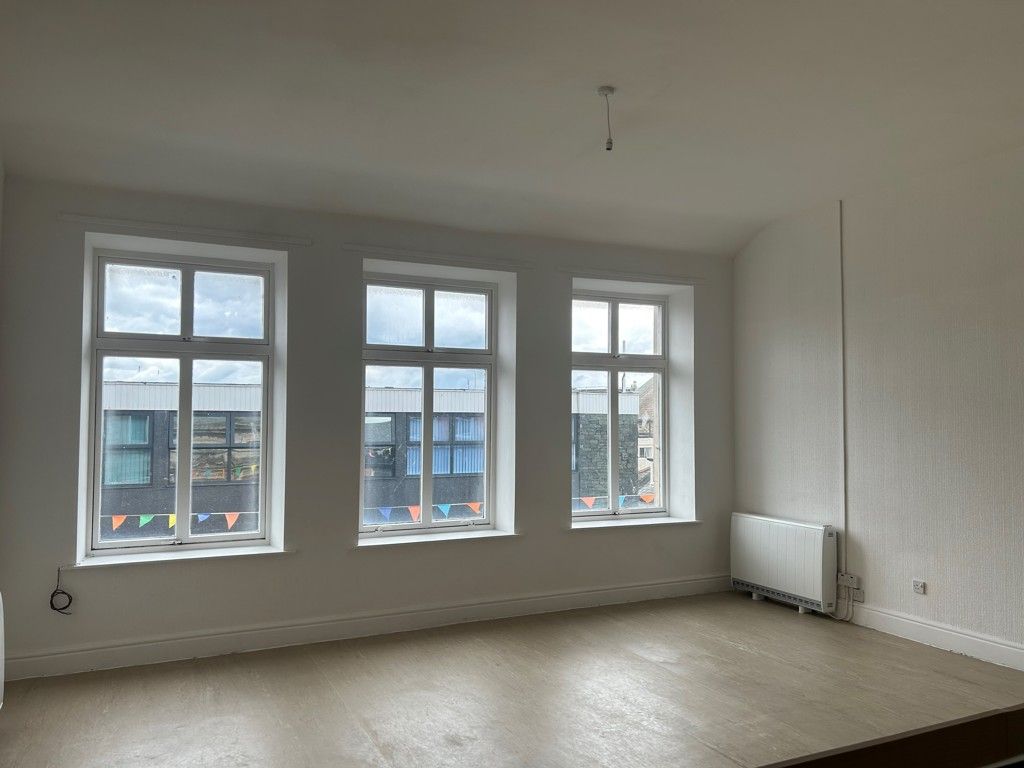 Property photo 2 of 7 Photo 2