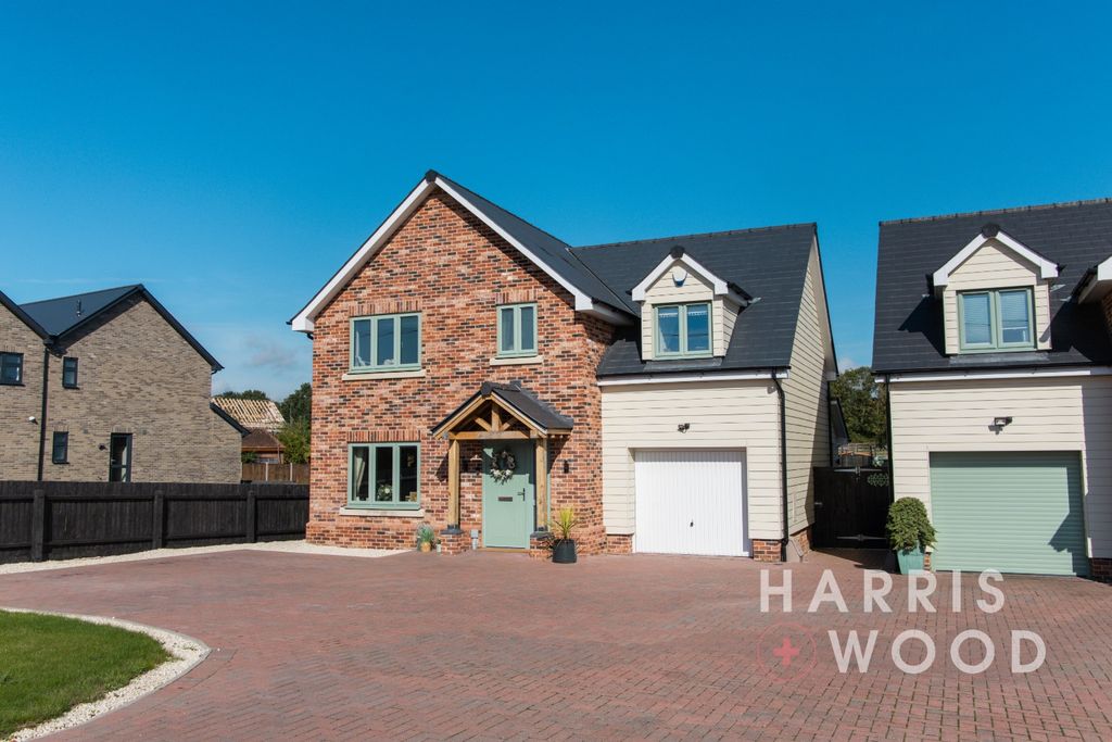 Property photo 1 of 41 4032730