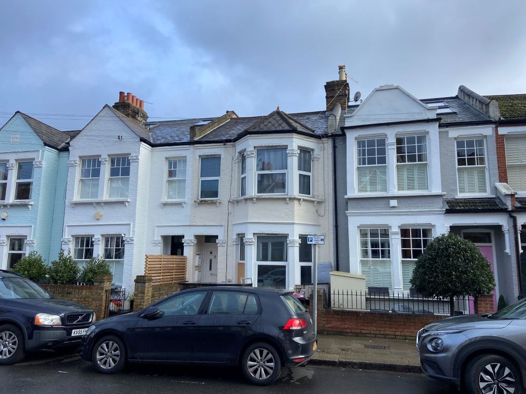 Property photo 2 of 11