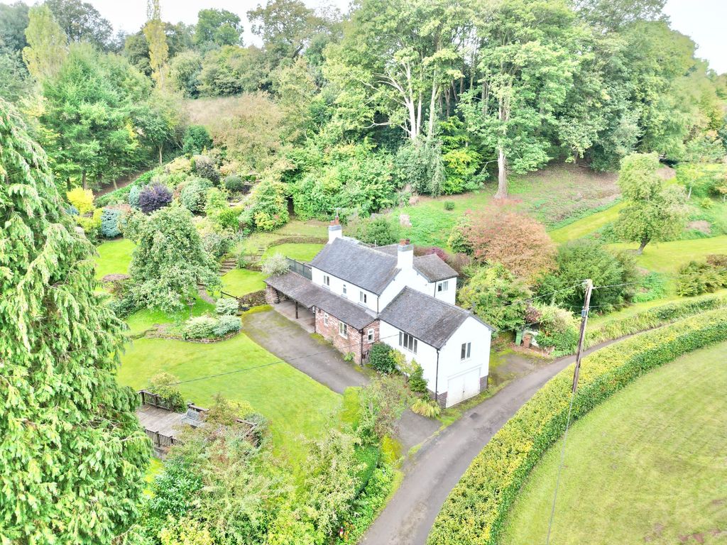 Property photo 1 of 32