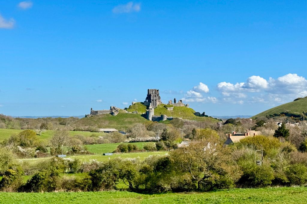 Property photo 2 of 28 View Of Corfe Castle
