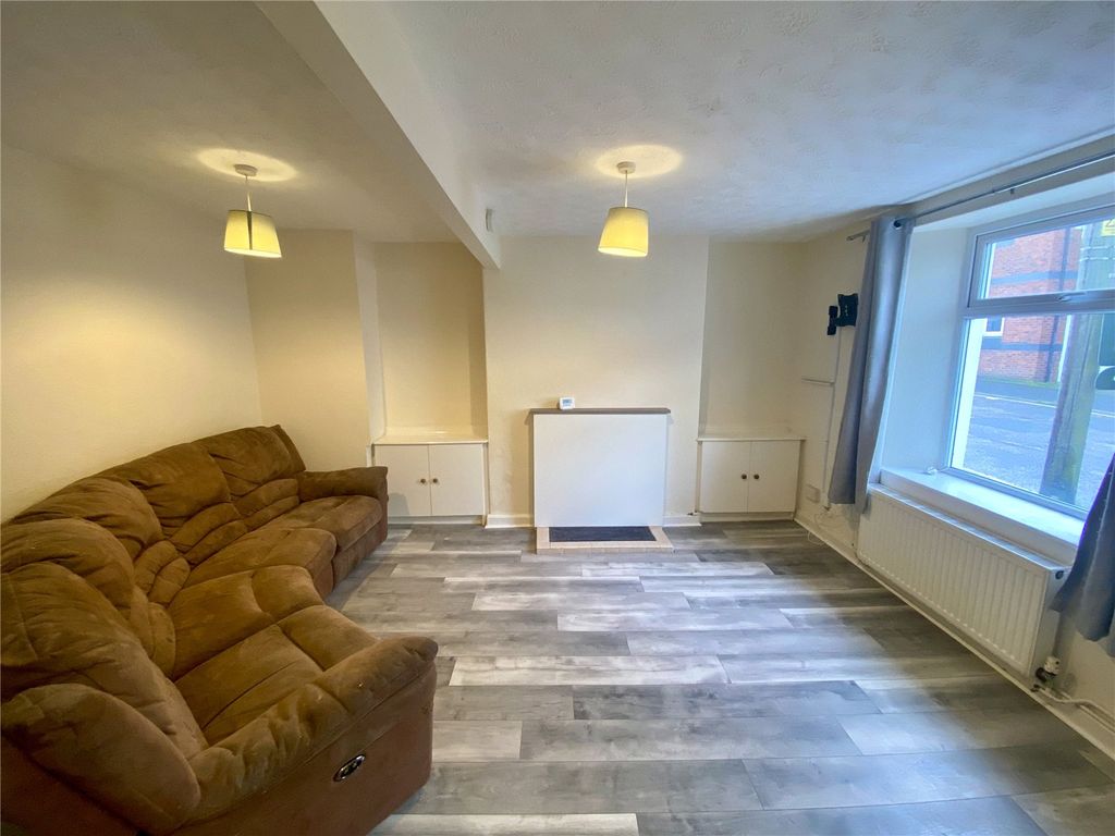 Property photo 2 of 14 Picture No. 20