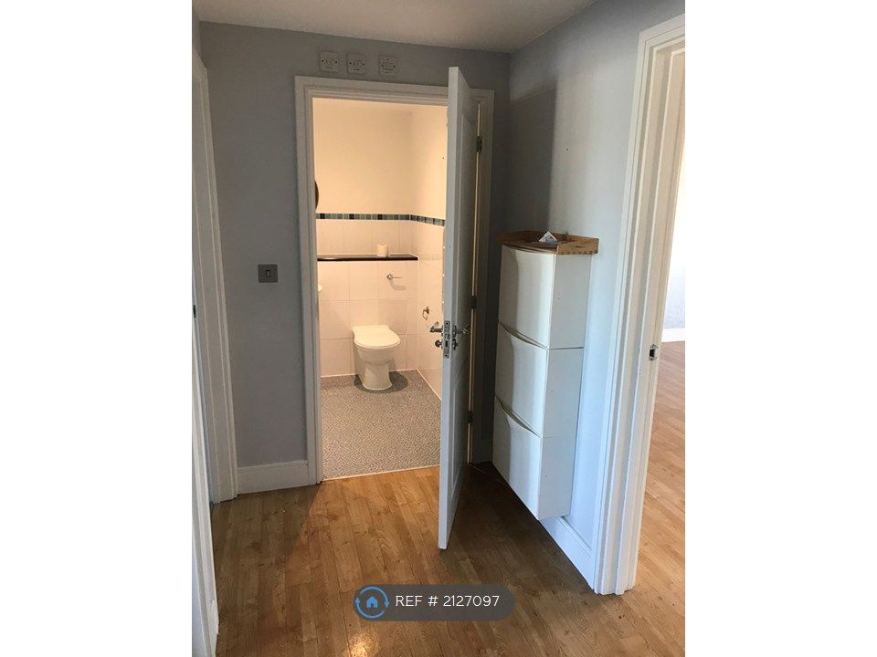Property photo 3 of 6 Bathroom