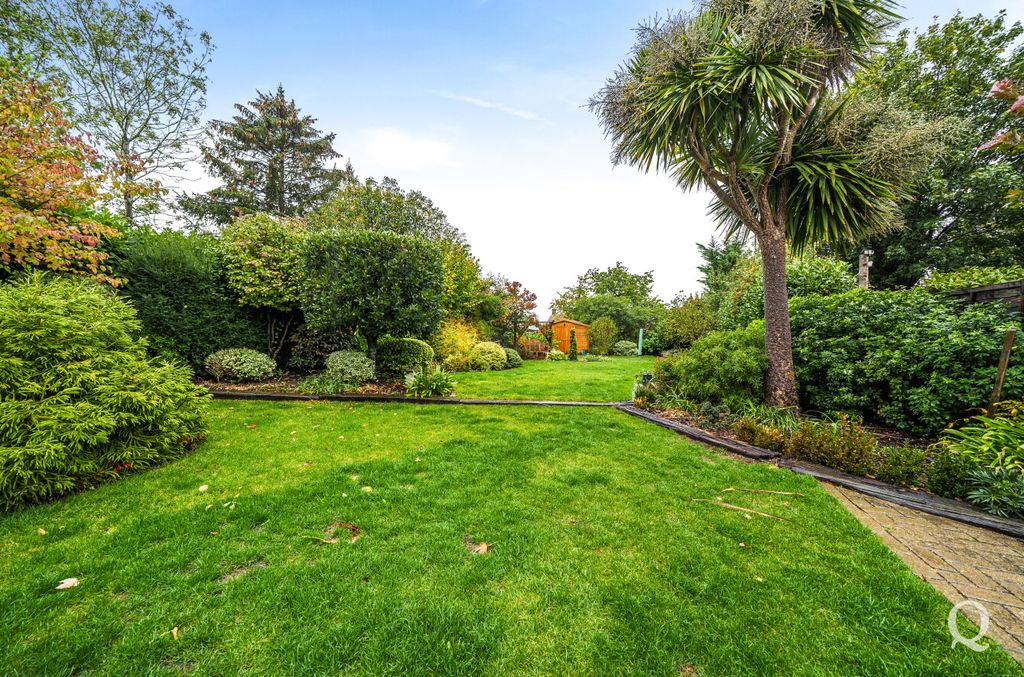 Property photo 3 of 32 E81836F7-Ef2F-446...