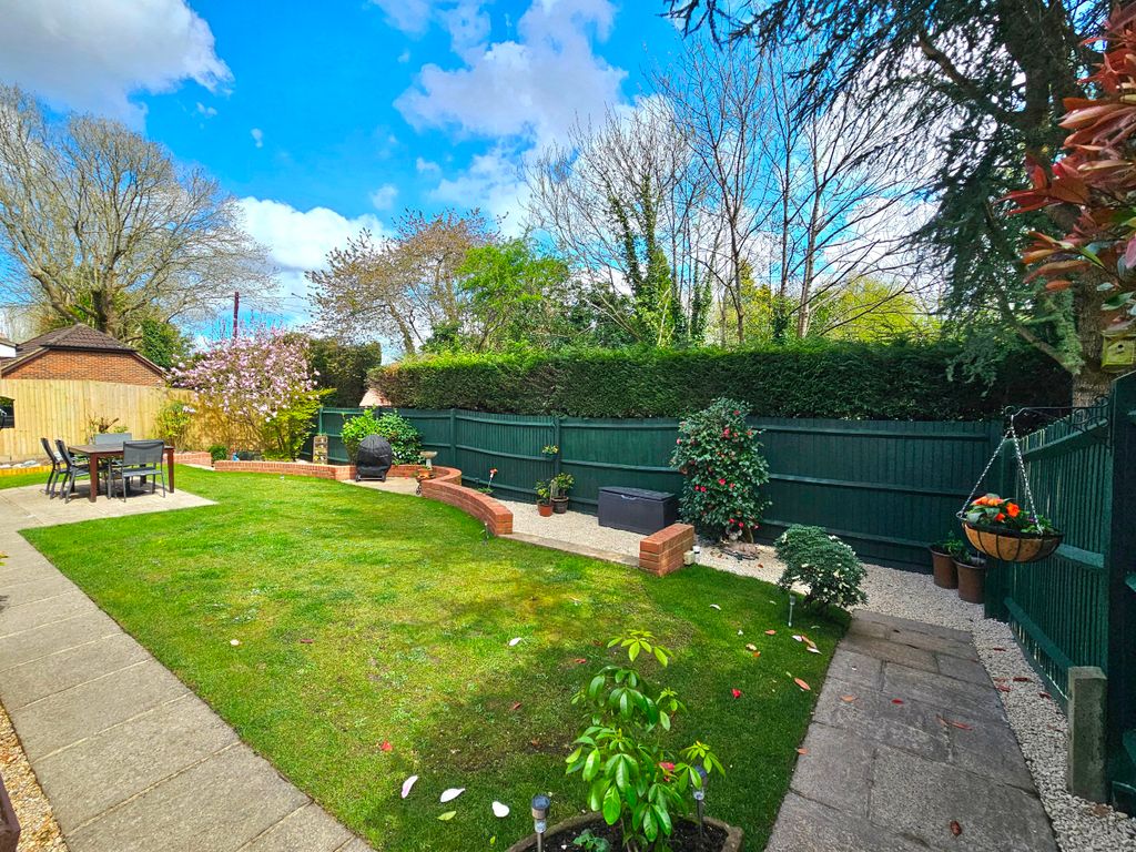 Property photo 2 of 22