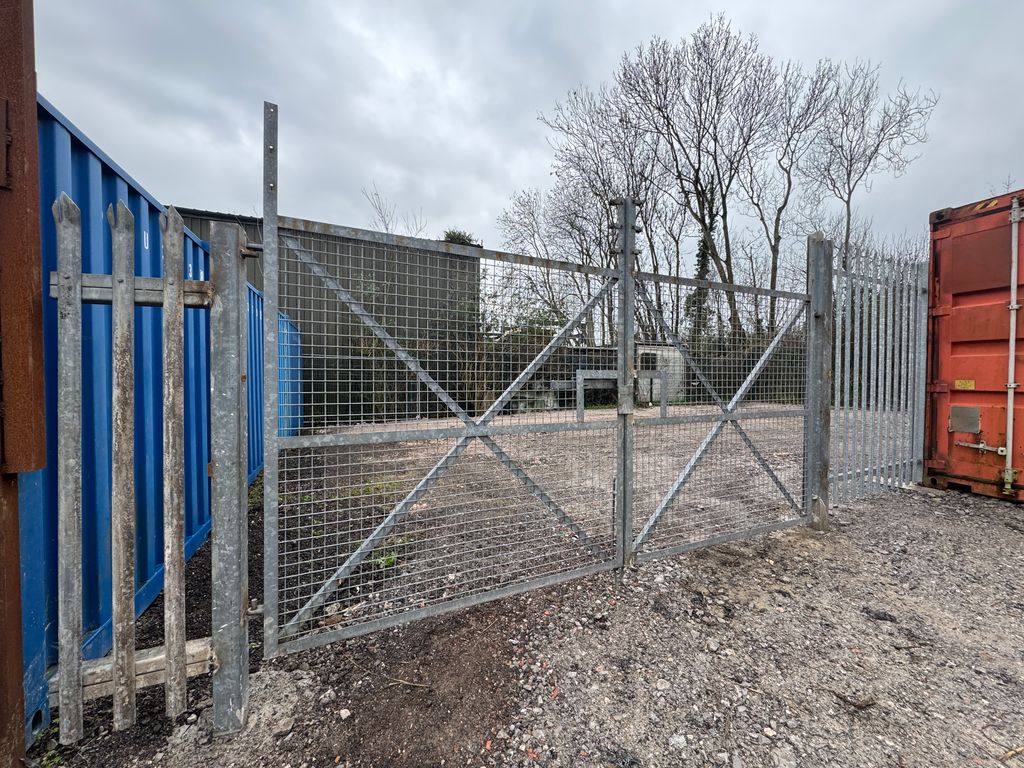 Property photo 2 of 5