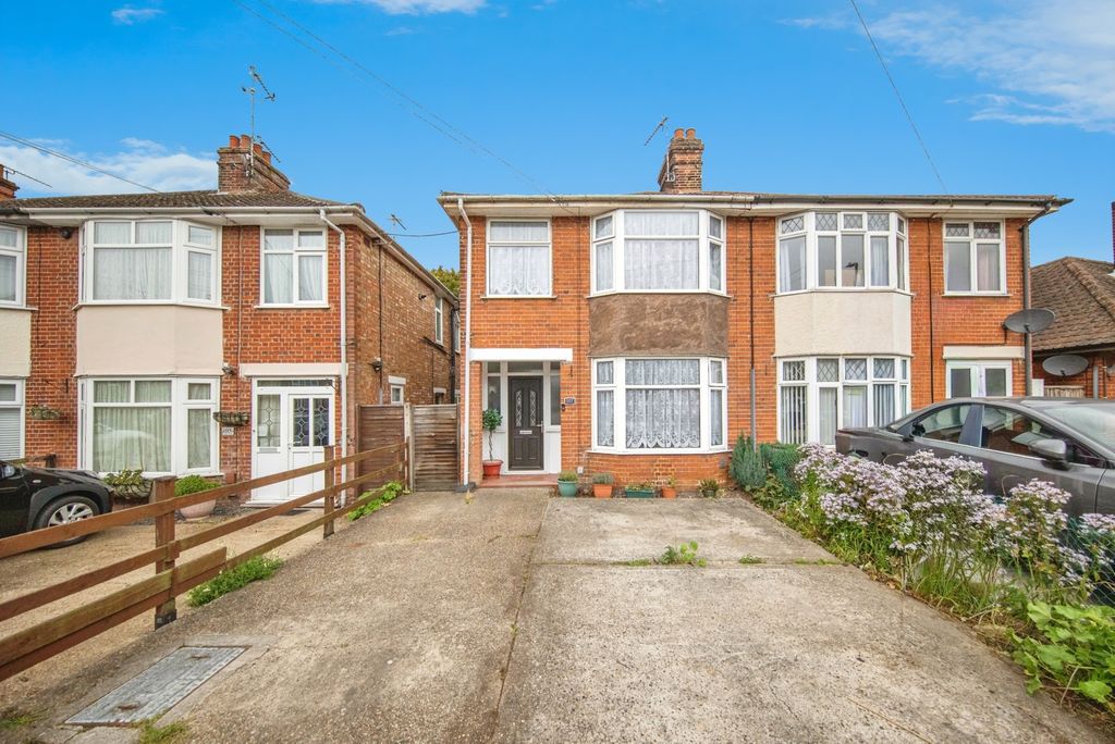 Property photo 1 of 17 Photo