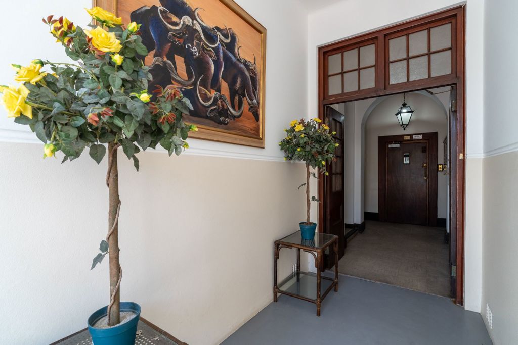 Property photo 1 of 24 Fh1689924