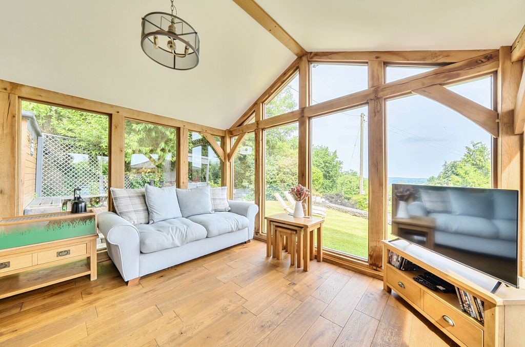 Property photo 2 of 25 -6A3A89Be46868-l-1479412-15-6A396F691d75F