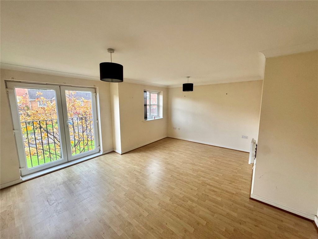 Property photo 3 of 6 Picture No. 04