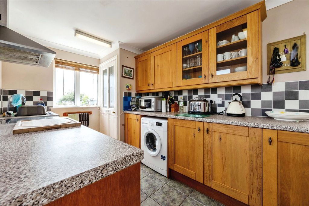 Property photo 2 of 12 Picture No. 04