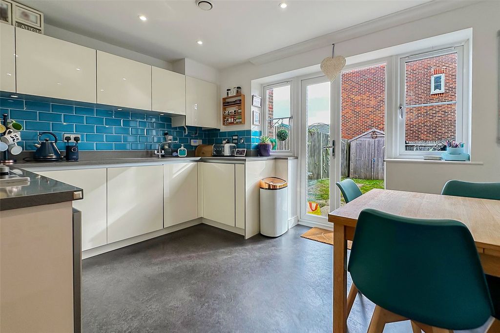 Property photo 2 of 23 Picture No. 07