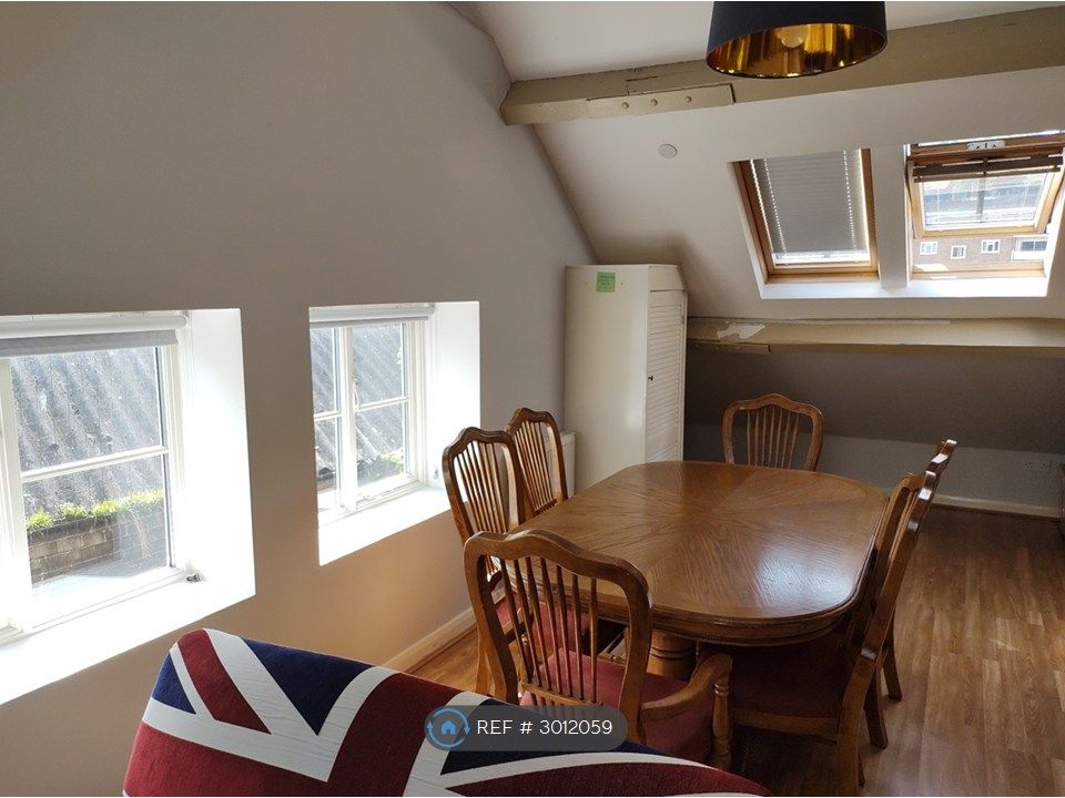 Property photo 3 of 6