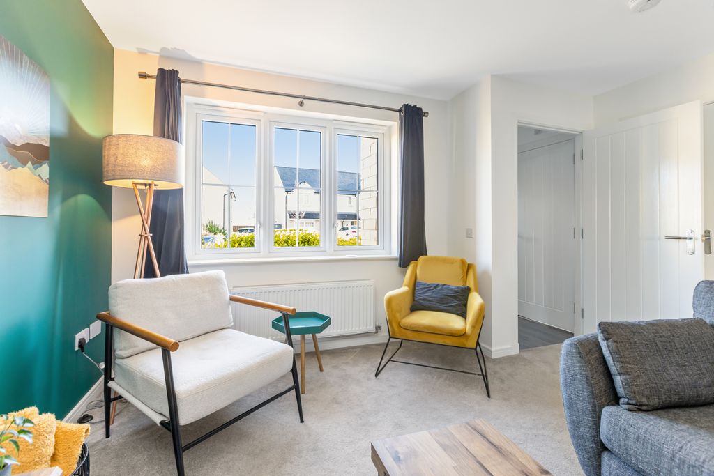 Property photo 3 of 21 Property Image 3