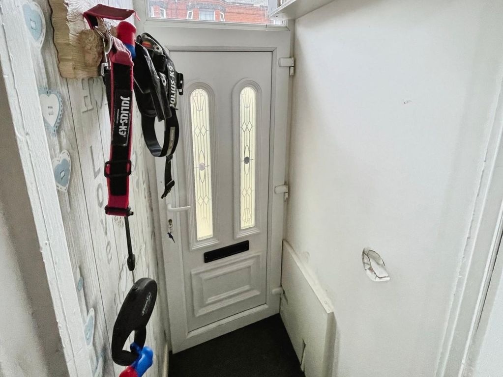 Property photo 2 of 17 0B5Acda6--4E52-9Ae2-64F9Fa64B02E-20023-000002C921A