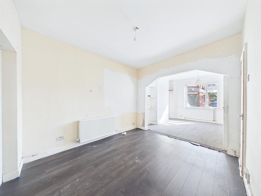Property photo 2 of 12 2 - 3-Bed House In Redfield.Jpg