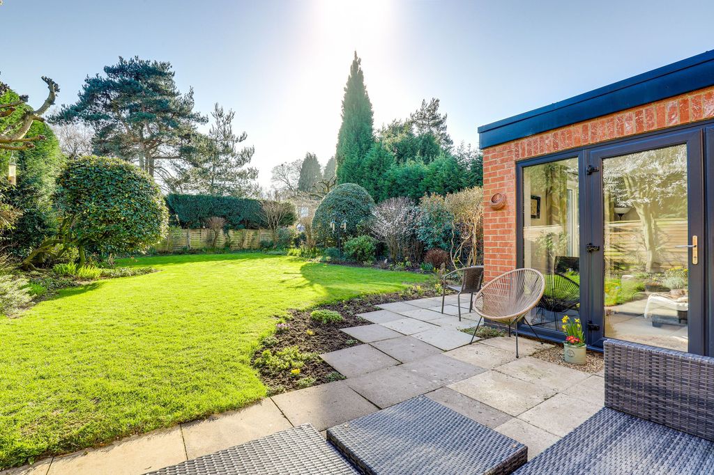 Property photo 3 of 31