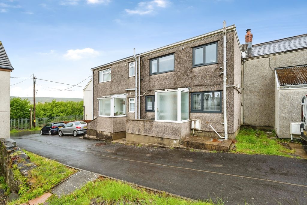 Property photo 1 of 17 Pbox-Img.Jpg