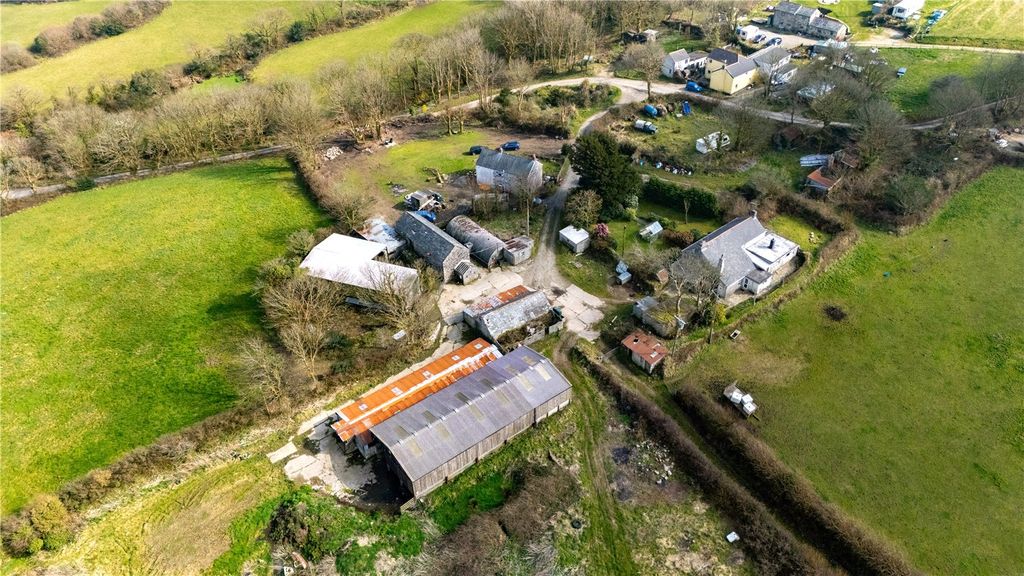Property photo 3 of 13 Outbuildings