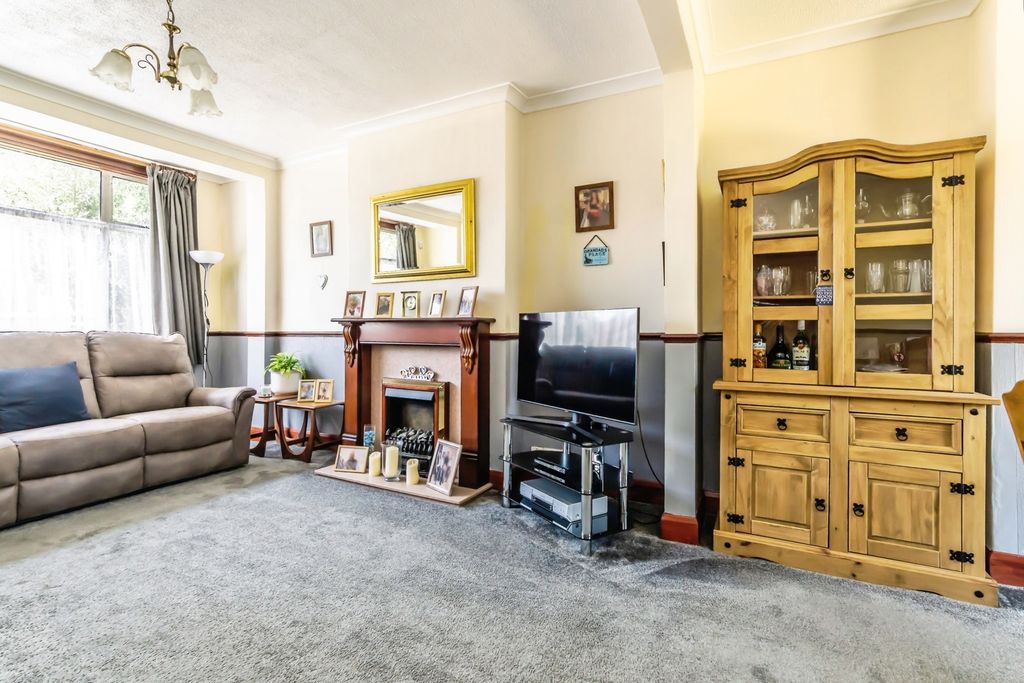 Property photo 3 of 19 Pbox-Img.Jpg