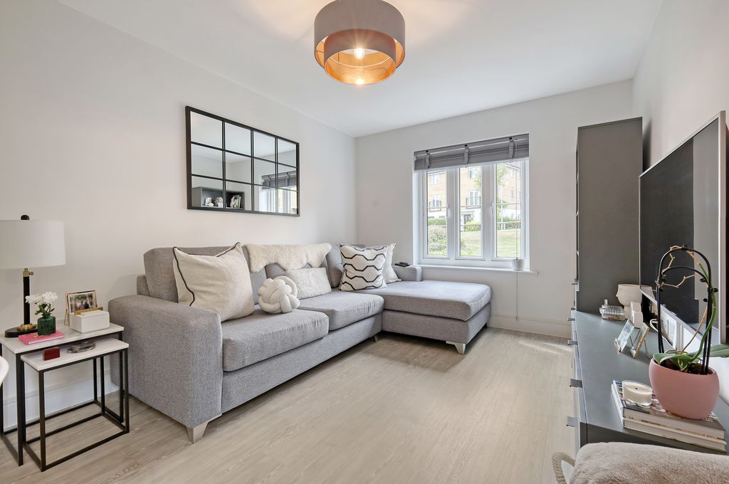 Property photo 1 of 18 Photo 1