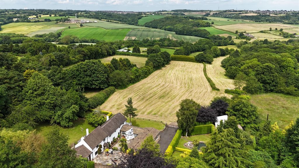 Property photo 3 of 47 Dji_20240412035545_0116_D.Jpg