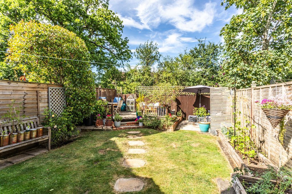 Property photo 2 of 17 Photo 12