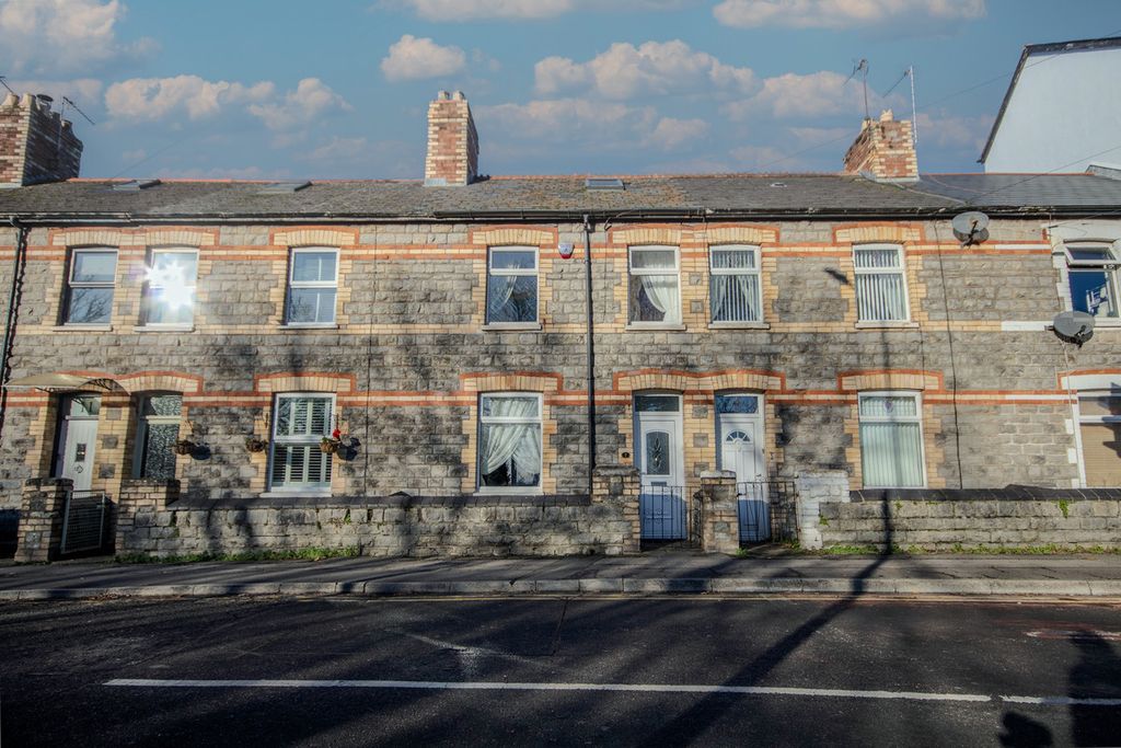 Property photo 1 of 27