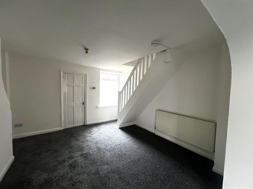 Property photo 2 of 8 Dining Room