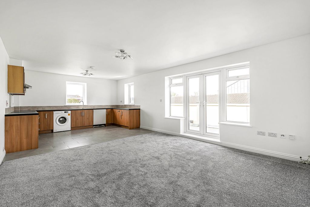 Property photo 2 of 20 Reception Room