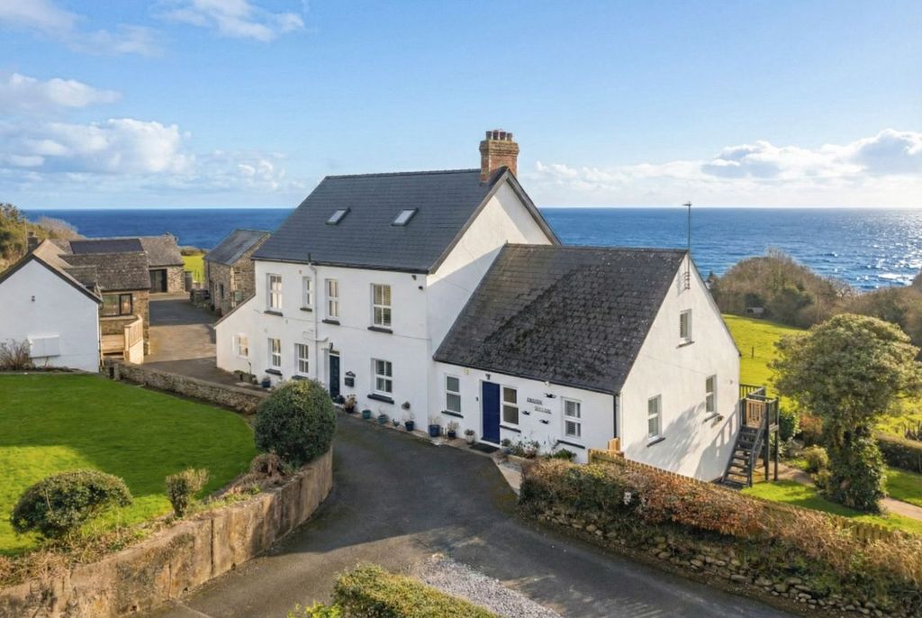 Property photo 1 of 70