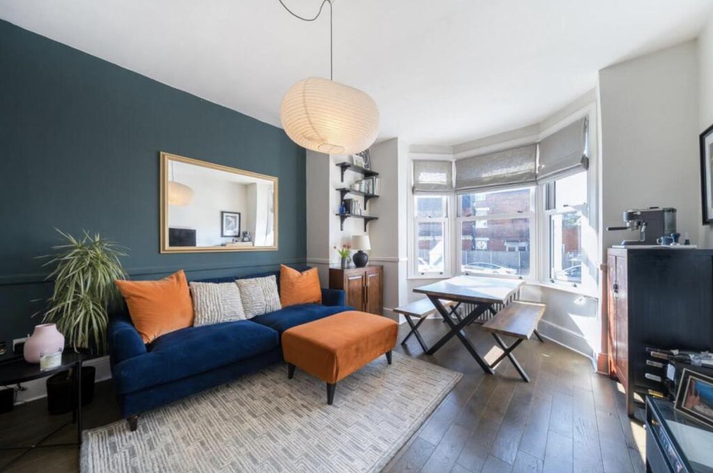 Property photo 3 of 9