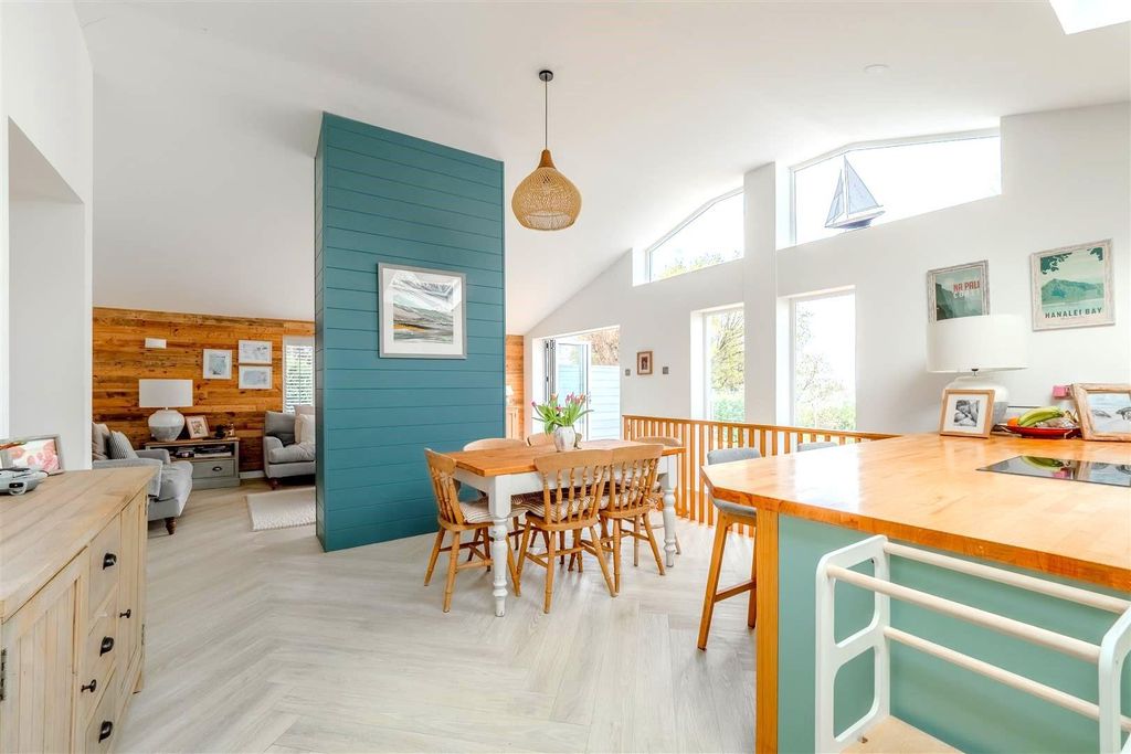 Property photo 3 of 29 Ffgt9Q1Wpuqtuxv1Zwfyzg.Jpg