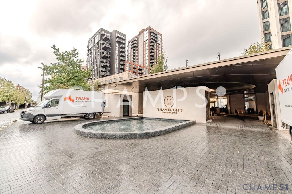 Property photo 1 of 4 2 Bed Flat To Rent Carnation Way, London Sw8