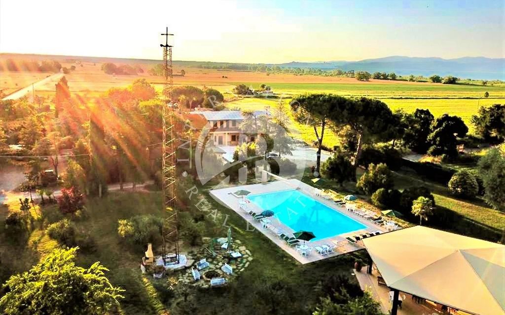 Property photo 3 of 34