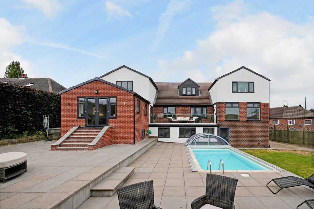 Property photo 1 of 55