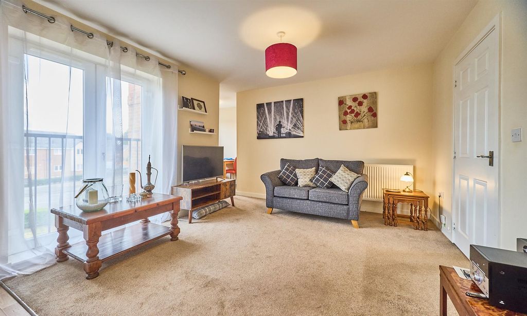 Property photo 3 of 10 Open Plan Lounge Diner And Kitchen