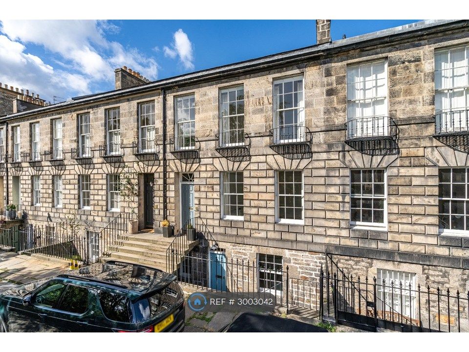 Property photo 1 of 31