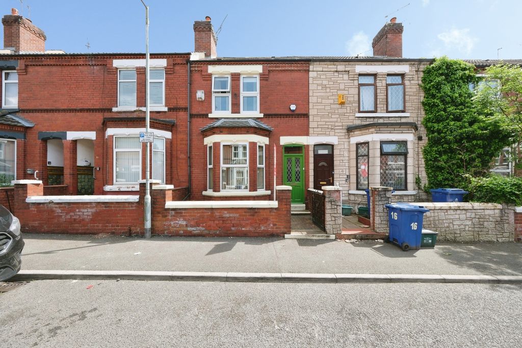 Property photo 1 of 18 Pbox-Img.Jpg