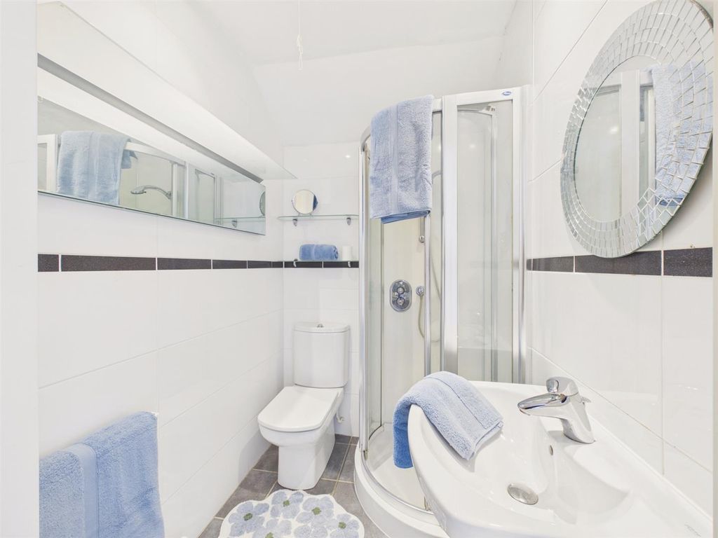 Additional image 17 of 3 bed flat for sale22 Riverside Park, Blairgowrie PH10