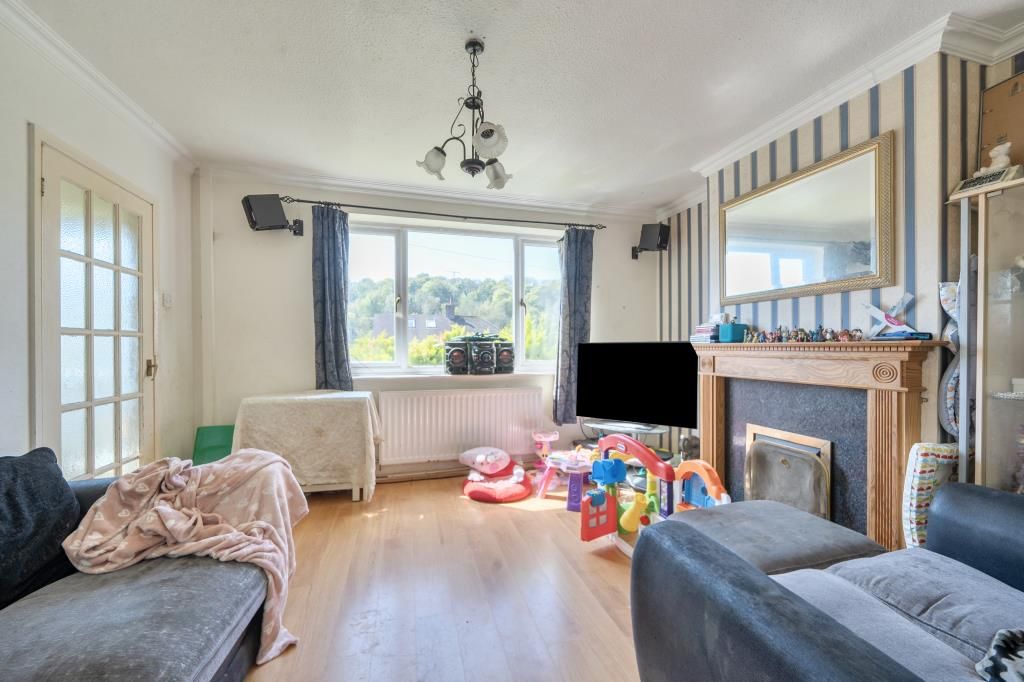 Property photo 2 of 9 Lounge