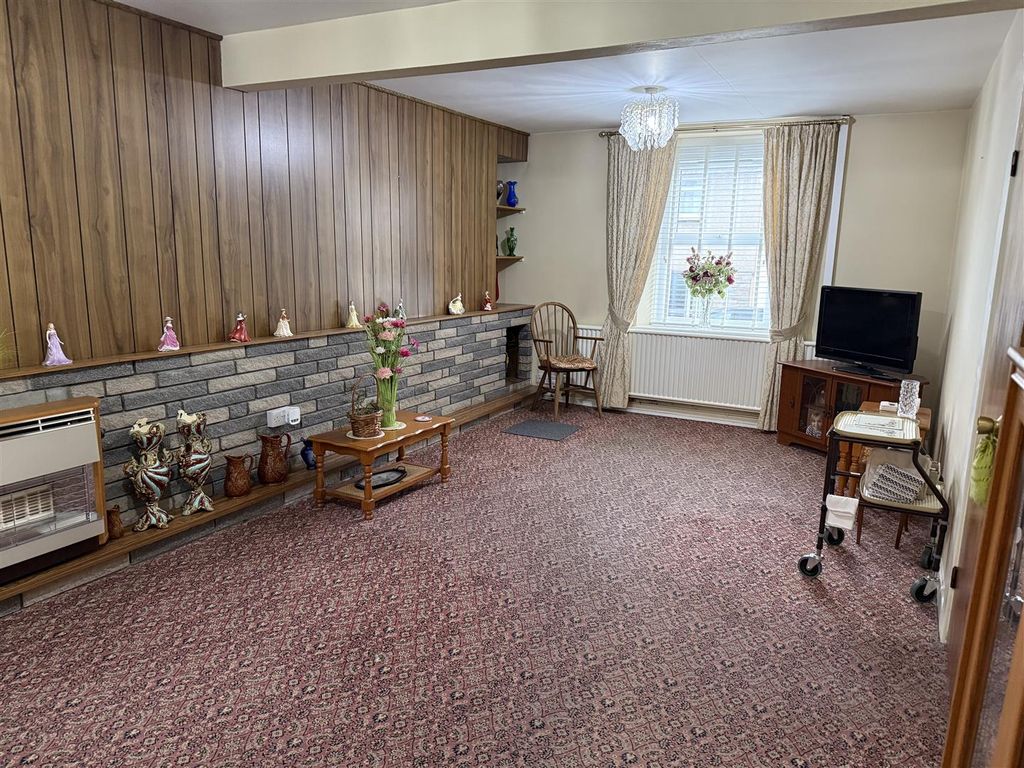 Property photo 3 of 21 Living Dining Room