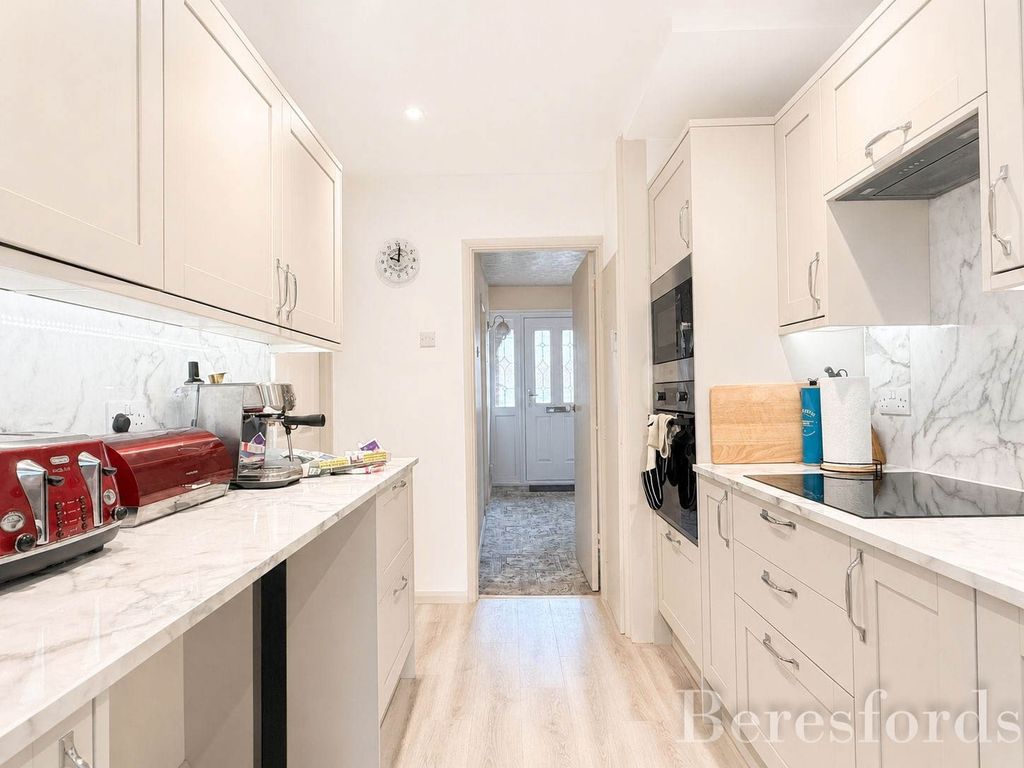 Property photo 2 of 13 Picture No. 36