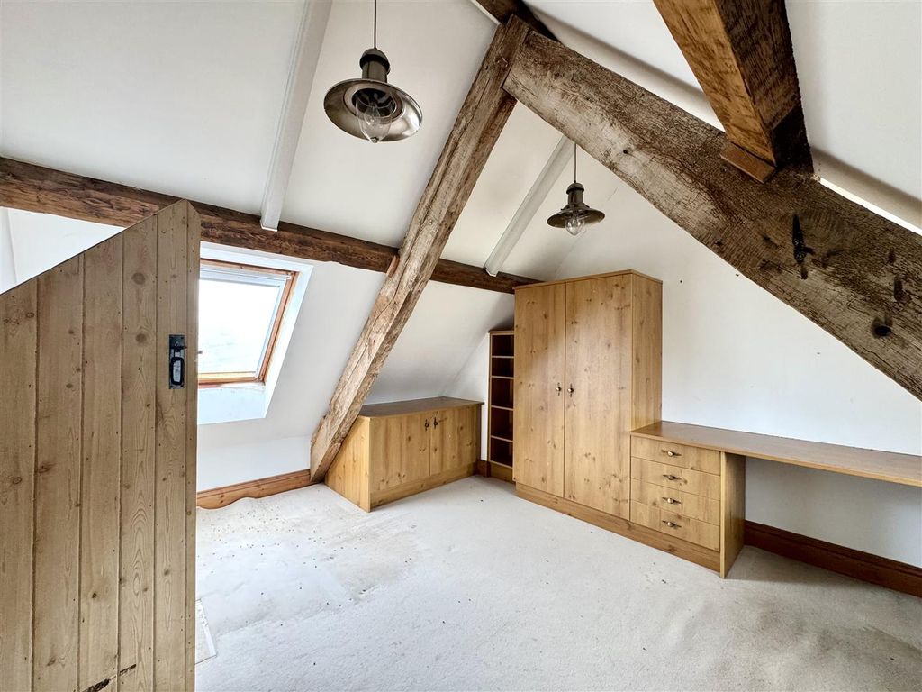 Property photo 2 of 29 Attic Room/Study