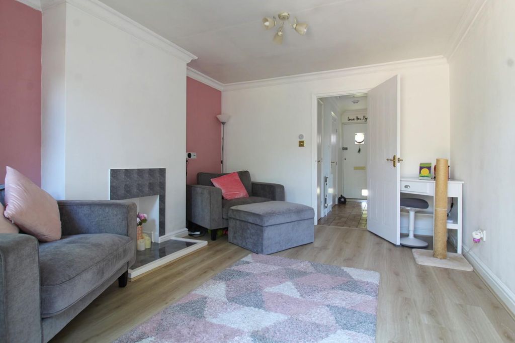 Property photo 2 of 14 Img_2688_Inpixio.Jpg