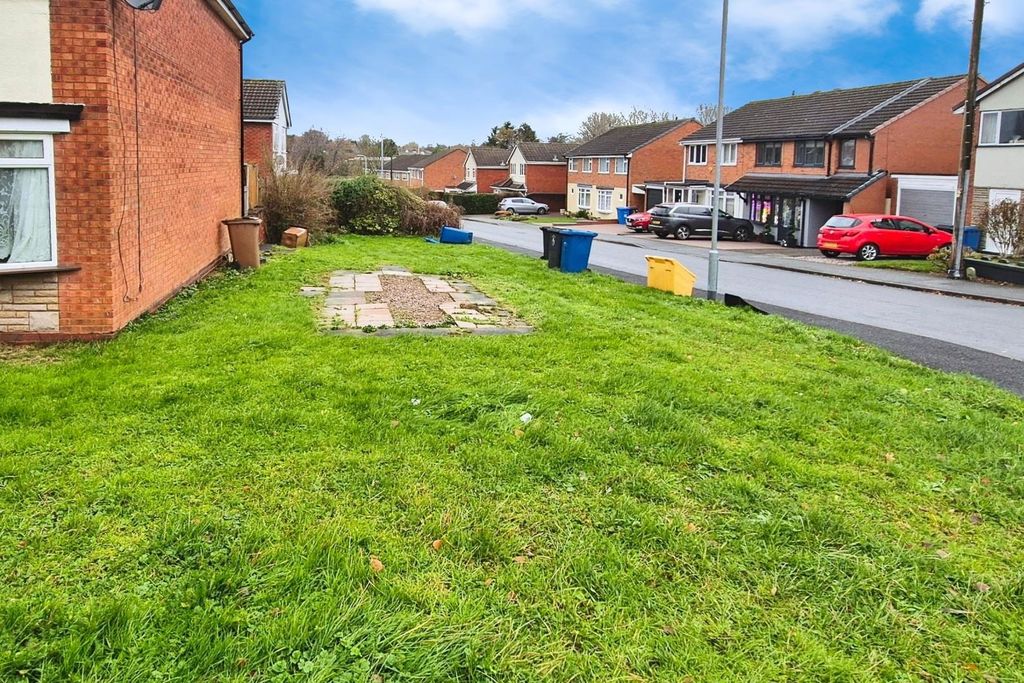 Property photo 2 of 8 Outside