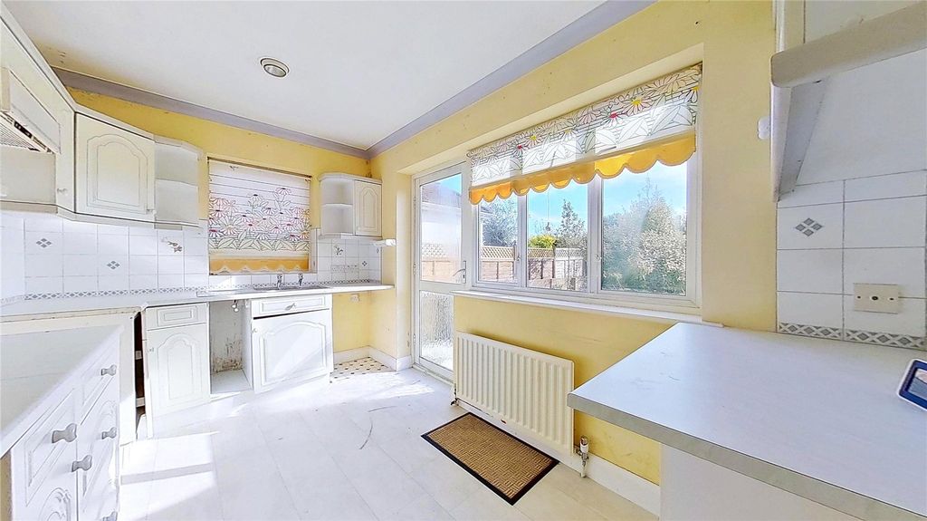 Property photo 3 of 8 Picture No. 01